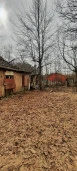 Нежилое здание площадью 63,8 кв. м, расположенное на земельном участке площадью 1266 кв. м в Зеленогорске на улице Мира.